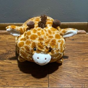 BRAND STUFF ANIMAL ONE SIDE IS A GIRAFFE OTHER SIDE IS AN ELEPHANT! NWT!